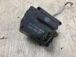 Моторчик заслонки печки VOLKSWAGEN PHAETON 02-10