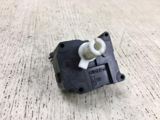 Моторчик заслонки печки VOLKSWAGEN PHAETON 02-10