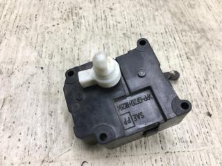 Моторчик заслонки печки VOLKSWAGEN PHAETON 02-10