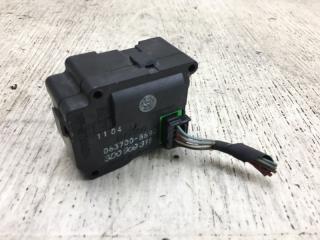 Моторчик заслонки печки VOLKSWAGEN PHAETON 02-10