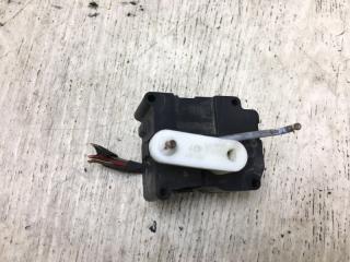 Моторчик заслонки печки VOLKSWAGEN PHAETON 02-10