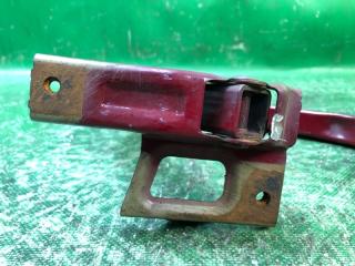 Петля крышки багажника задняя правая IS300 99-05 2000 JCE10L 3.0 2JZGE