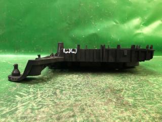 Полка аккумулятора PASSAT B7 11-15