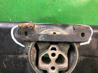 Балка под КПП PORSCHE CAYENNE 10-18