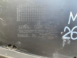 Пластик под лобовое стекло / Жабо MDX (YD1) 00-06 2003 Внедорожник 3.5 J35A5