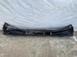 Пластик под лобовое стекло / Жабо LEGACY 09-15 BM