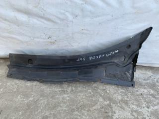 Пластик под лобовое стекло / Жабо левый 3 BK 03-08