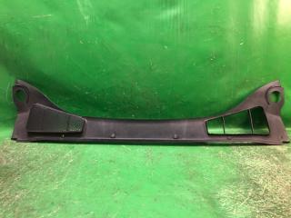 Пластик под лобовое стекло / Жабо FORD FOCUS 10-18