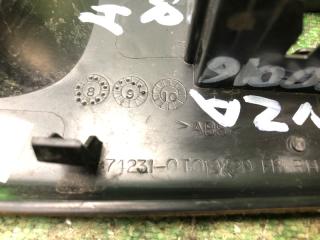 Накладка кнопок стеклоподъемника передняя правая VENZA 09-16