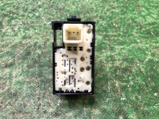 Кнопка стеклоподъемника передняя правая VENZA 09-16