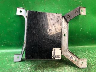 Усилитель звука LAND CRUISER 100 97-06