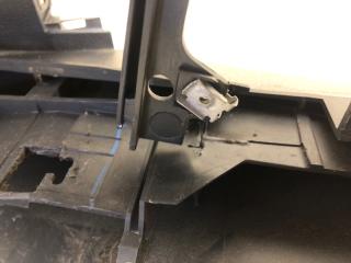 Консоль центральная JETTA USA 10-17 2013 162 2.5 CBUA