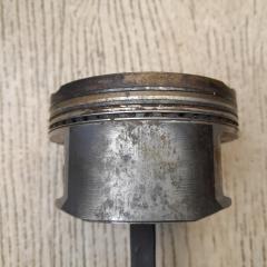 Поршень правый CAMRY 30 02-06 3.0 1MZ-FE