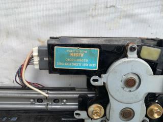 Люк IS300 99-05 2000 JCE10L 3.0 2JZGE