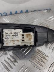 Кнопка стеклоподъемника задняя правая RAV4 05-12