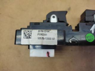 Кнопка стеклоподъемника передняя правая HYUNDAI ELANTRA AD 16- Седан 2.0