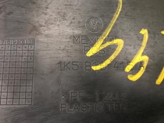 Пластик под лобовое стекло / Жабо JETTA 05-10 2007 Седан 2.5