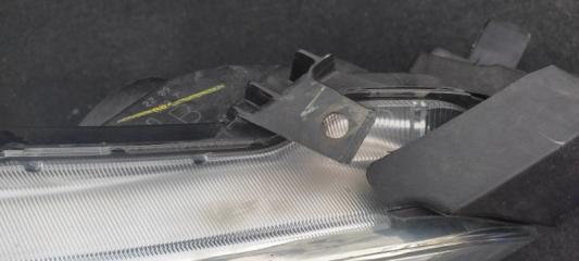 Фара передняя правая SUBARU OUTBACK BS 14-21