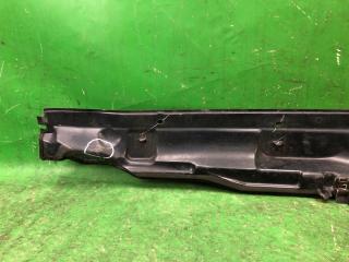 Пластик под лобовое стекло / Жабо FOCUS 10-18