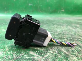 Кнопка обогрева сидений левая NISSAN JUKE 10-19 1.6 MR16DDT