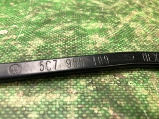 Поводок стеклоочистителя передний левый JETTA USA 10-17 2011 Седан CBTA 2.5L