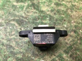 Датчик удара передний левый FIESTA 08-17 2012 1.6 C16HDEX