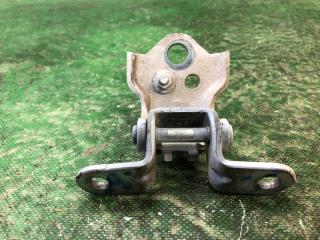 Петля двери нижняя задняя левая FIESTA 08-17 2012 1.6 C16HDEX