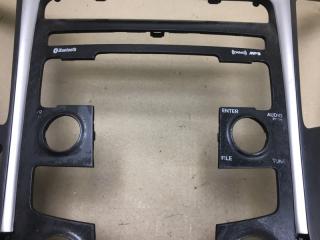 Накладка торпедо под магнитолу SONATA YF 10-14 2011 YF 2.4 G4KJ