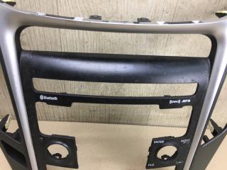 Накладка торпедо под магнитолу SONATA YF 10-14 2011 YF 2.4 G4KJ