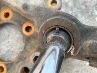 Цапфа левая QX60/JX35 12-20 2013 3.5 VQ35DE