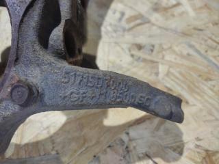 Кулак поворотный передний левый TUCSON TL 15-20