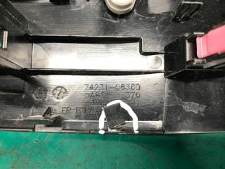 Накладка кнопок стеклоподъемника передняя правая CAMRY 50 12-15 2013 2.5 2ARFXE