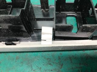 Накладка кнопок стеклоподъемника передняя правая CAMRY 50 12-15 2013 2.5 2ARFXE