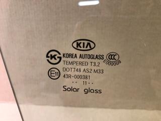 Стекло двери переднее правое SOUL AM 08-13 2011 G4NA