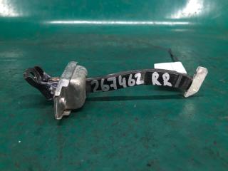 Ограничитель двери задний правый RAV4 05-12 2007 3.5 2GR-FE