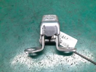 Петля двери нижняя задняя правая TOYOTA RAV4 05-12 3.5 2GR-FE