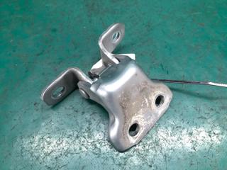 Петля двери нижняя передняя правая RAV4 05-12 2007 3.5 2GR-FE