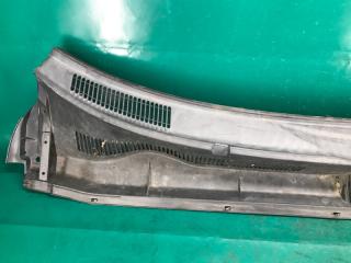 Пластик под лобовое стекло / Жабо TOYOTA RAV4 05-12 3.5 2GR-FE