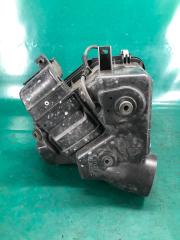 Корпус воздушного фильтра RAV4 05-12 2007 3.5 2GR-FE
