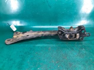 Рычаг задней подвески продольный правый TOYOTA RAV4 05-12 3.5 2GR-FE