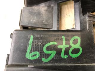 Кронштейн заднего бампера правый JETTA USA 10-17 2011 2.5