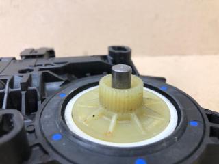 Моторчик стеклоподъемника задний правый JETTA USA 10-17 2011 2.5