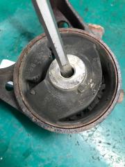 Подушка двигателя задняя RAV4 05-12 2008 3.5 2GR-FE