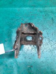 Кронштейн двигателя передний RAV4 05-12 2008 3.5 2GR-FE