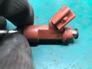 Форсунка топливная RAV4 05-12 2008 3.5 2GR-FE