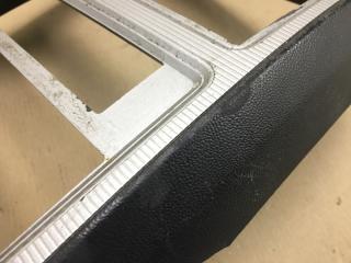 Накладка торпедо центр. JOURNEY 08-20 2010 3.5 EGF