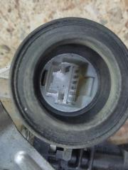 Замок двери боковой задний левый SIENNA 11-16 2013 GSL30 3.5 2GR-FE