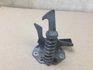 Крюк замка капота VOLVO S60 00-09 2005