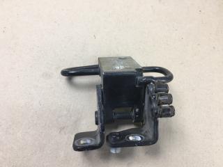 Петля двери нижняя задняя левая JETTA 05-10 2007 Седан 2.5