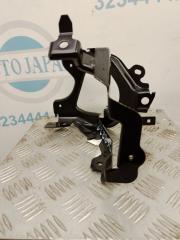 Кронштейн крепления компрессора пневмоподвески LEXUS GX470 02-09